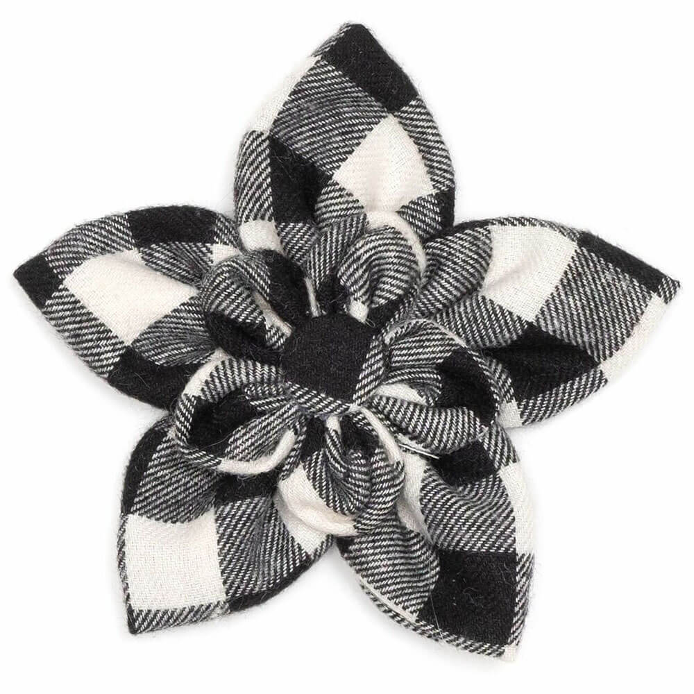 The Worthy Dog Black/Off-White Buffalo Flower
