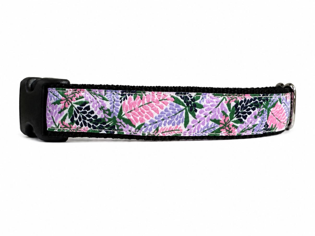 Mackenzie  Collar Lupine Flowers